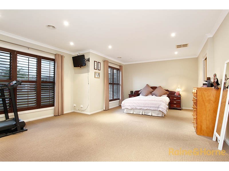 28 Vert Avenue, Narre Warren South VIC 3805