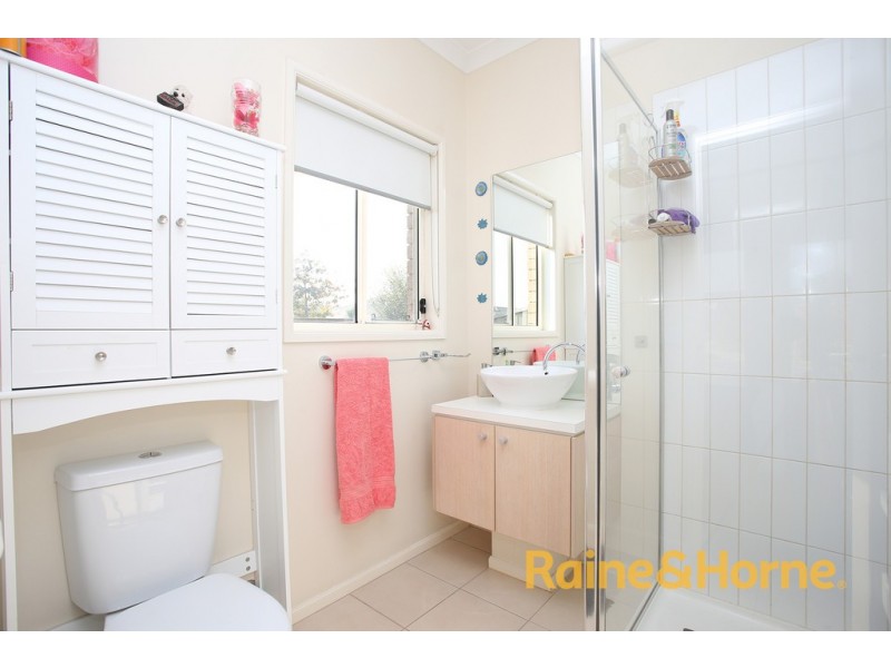 46 Tyndall Street, Cranbourne East VIC 3977
