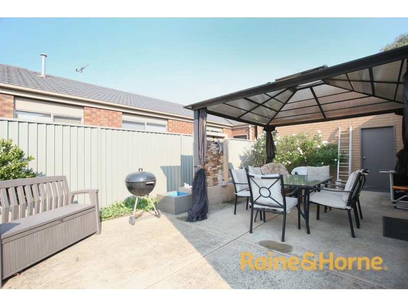 46 Tyndall Street, Cranbourne East VIC 3977