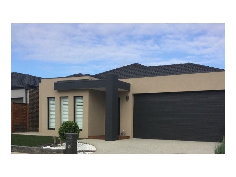 7 Tilden Rise, Cranbourne North VIC 3977