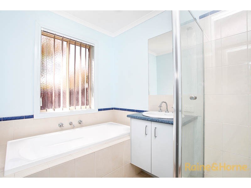 53 Fallingwater Drive, Pakenham VIC 3810