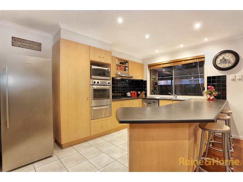 26 St Georges Road, Narre Warren South VIC 3805