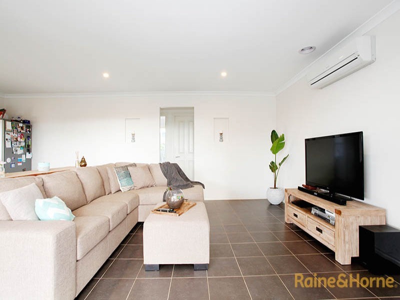 29 Phoenix Avenue, Cranbourne VIC 3977