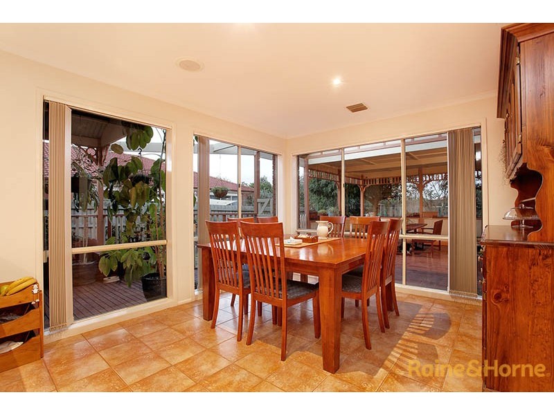 22 Broadland Way, Narre Warren South VIC 3805