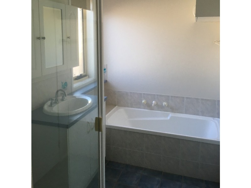 Unit 16/40 Victoria Road, Narre Warren VIC 3805