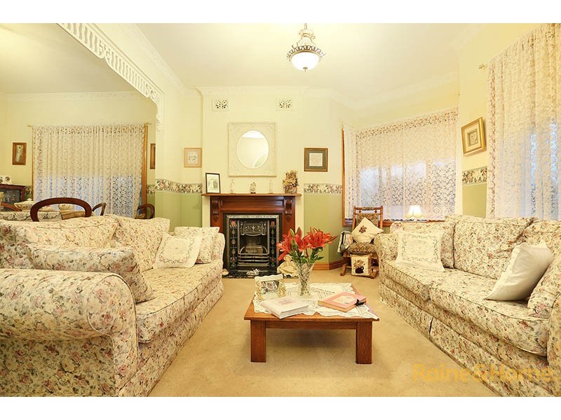 71 Berwick Springs Promenade, Narre Warren South VIC 3805