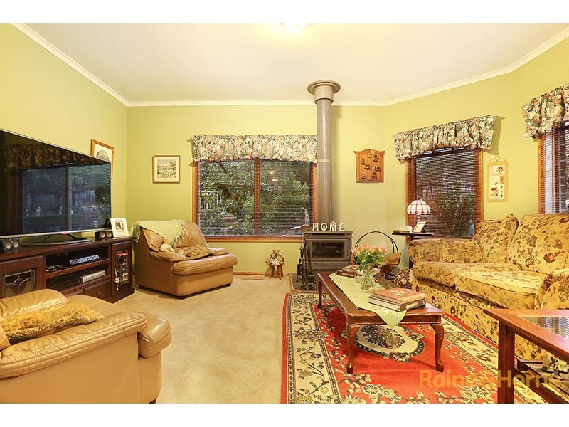 71 Berwick Springs Promenade, Narre Warren South VIC 3805
