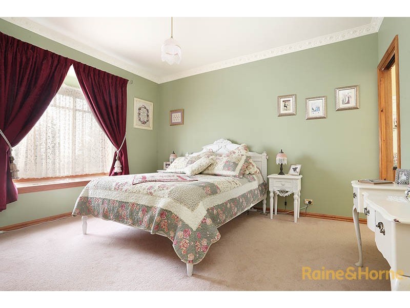 71 Berwick Springs Promenade, Narre Warren South VIC 3805