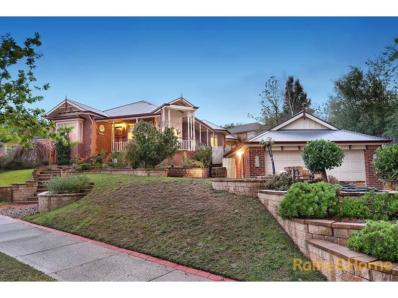 71 Berwick Springs Promenade, Narre Warren South VIC 3805