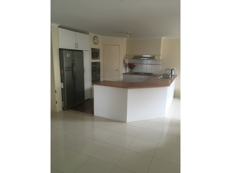 2 Teesdale Court, Narre Warren South VIC 3805