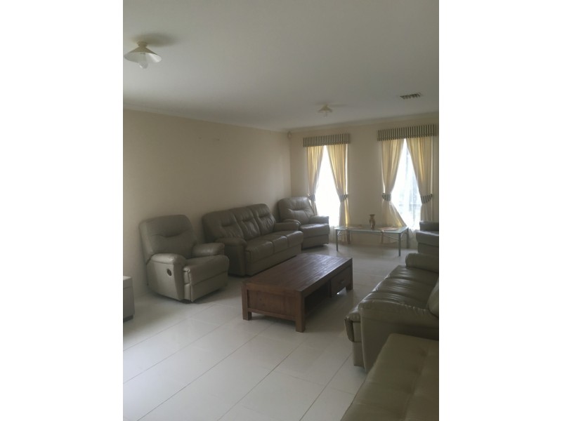 2 Teesdale Court, Narre Warren South VIC 3805