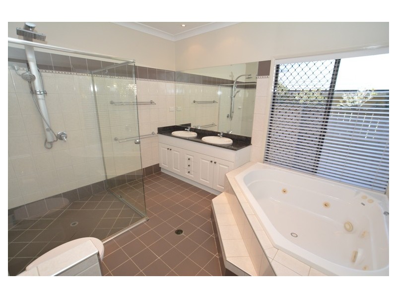 3 Trequanda Place, Bridgeman Downs QLD 4035