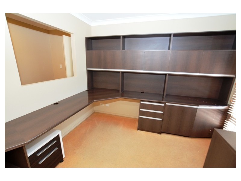 10 Hillside Court, Joyner QLD 4500