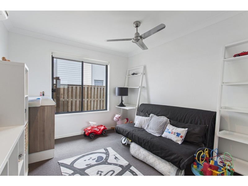 8 ANTONIO PLACE, Coomera QLD 4209