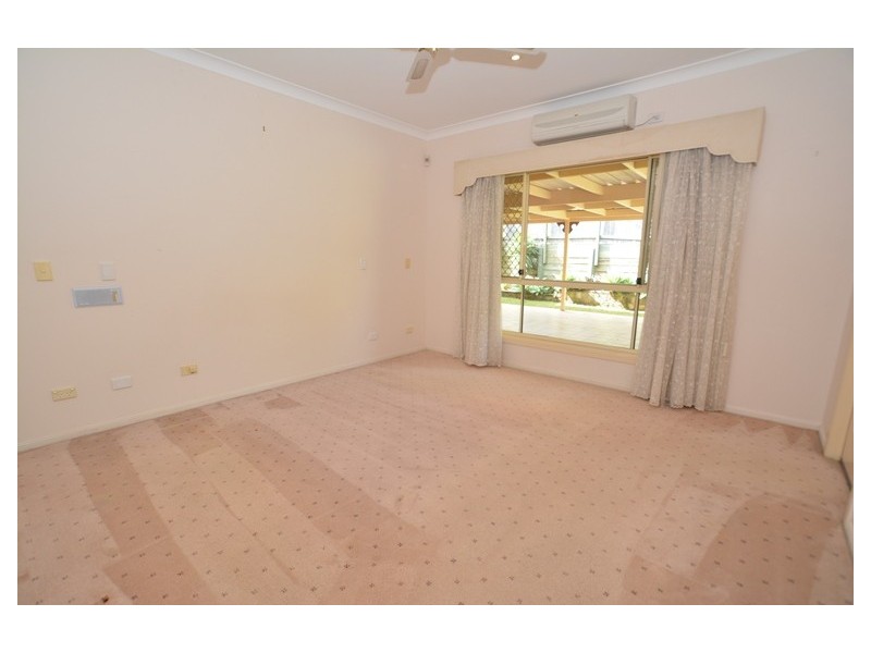 3 Sarandon Close, Mcdowall QLD 4053