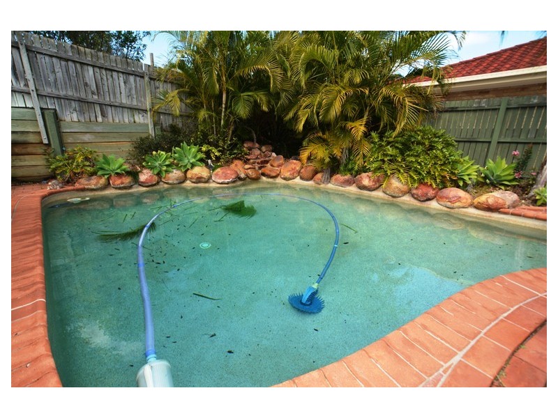 3 Sarandon Close, Mcdowall QLD 4053