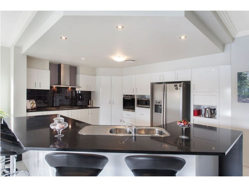 2117 The Circle, Sanctuary Cove QLD 4212