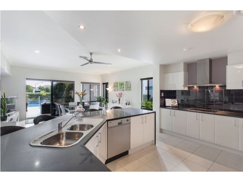 2117 The Circle, Sanctuary Cove QLD 4212