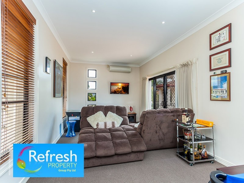 11 Harrison Court, Chermside West QLD 4032