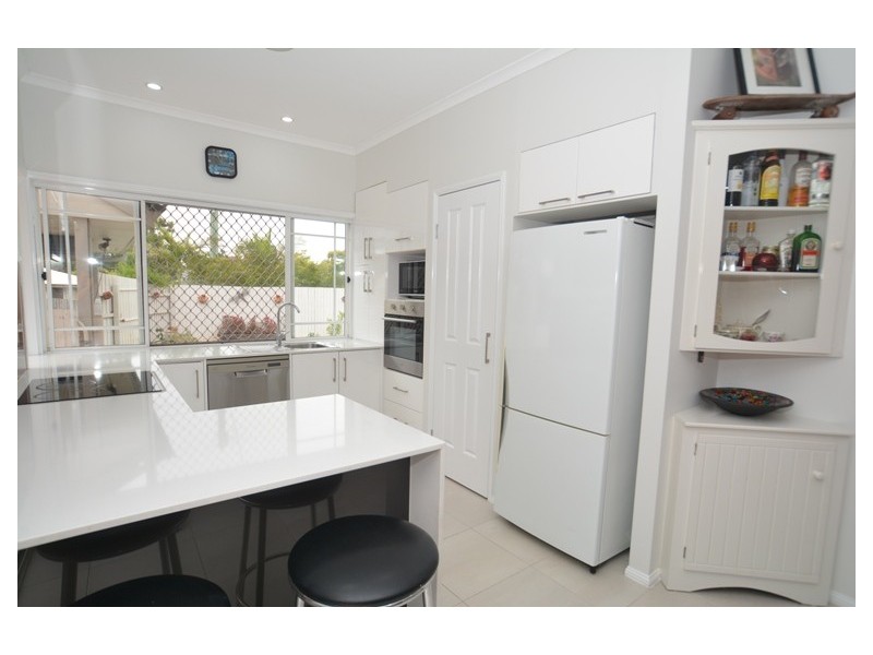 1 Goshawk Drive, Kallangur QLD 4503
