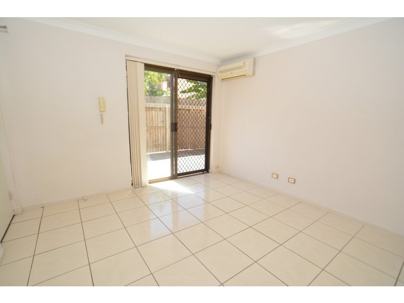 1/12 Rowell Street, Zillmere QLD 4034