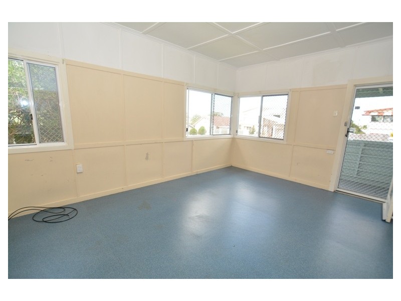 9 Winnam Street, Stafford QLD 4053