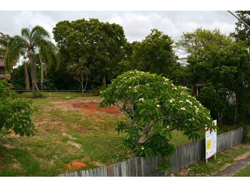 6 Chisholm Street, Stafford Heights QLD 4053