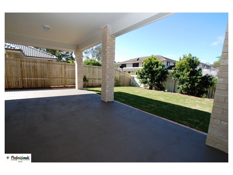 99 Cowie Road, Carseldine QLD 4034