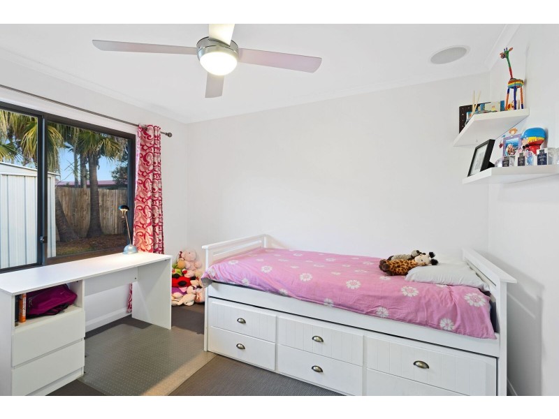 17 MONTEREY KEYS DRIVE, Helensvale QLD 4212