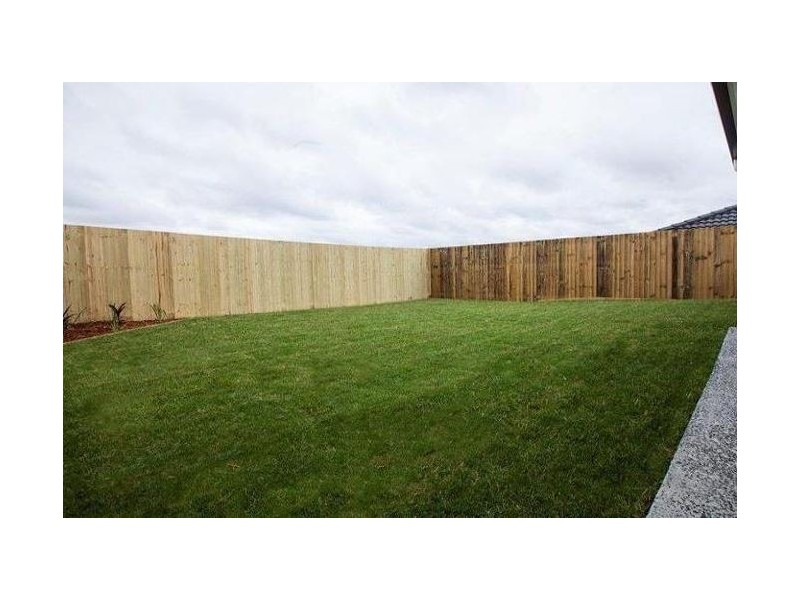 3 Rosella Street, Redbank Plains QLD 4301