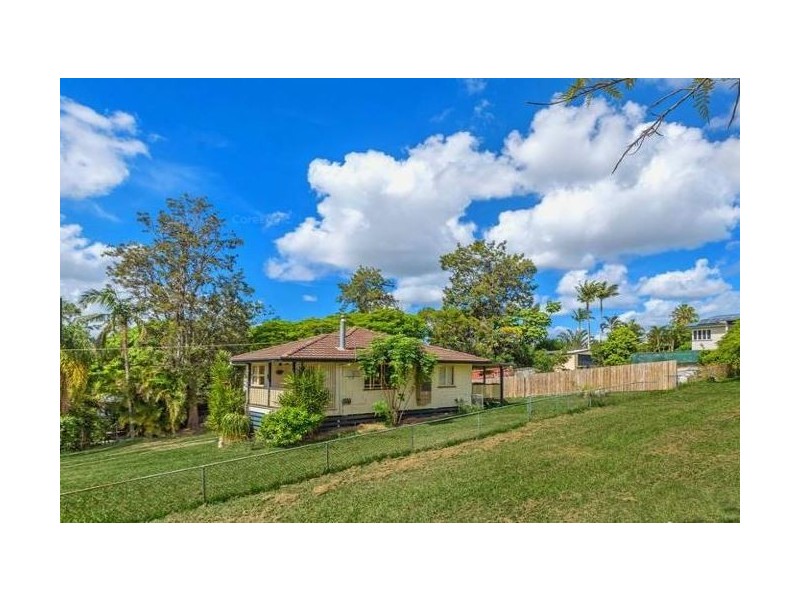 8 Webb Street, Stafford QLD 4053