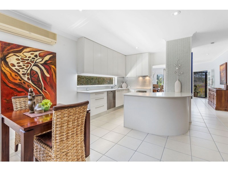 41 MORFANTAINE TERRACE, Parkwood QLD 4214