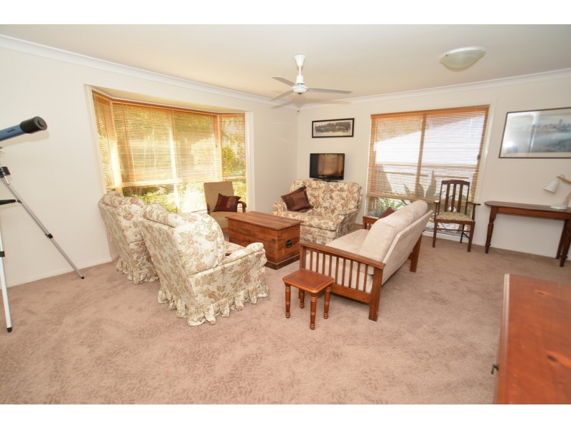 9 Kensington Place, Bridgeman Downs QLD 4035