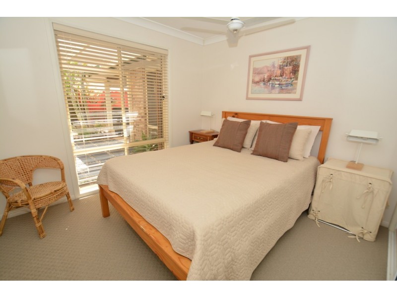 9 Kensington Place, Bridgeman Downs QLD 4035