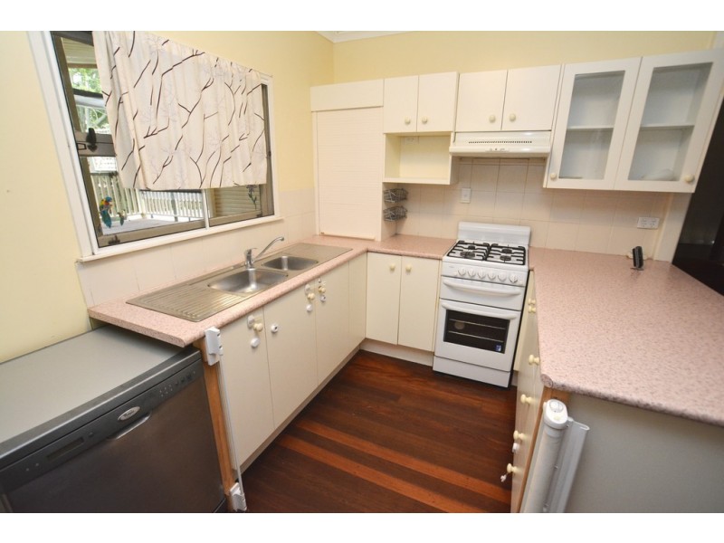 18 Beau-Vista Street, Geebung QLD 4034