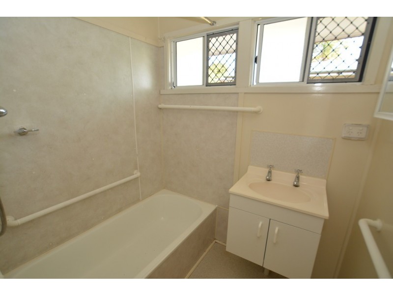 2 Maryland Street, Stafford Heights QLD 4053