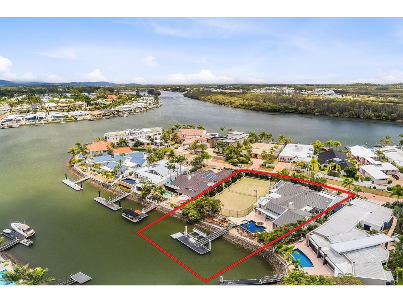 7302 BAYSIDE CLOSE, Sanctuary Cove QLD 4212