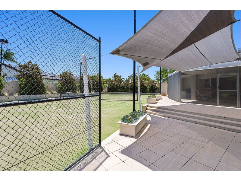 7302 BAYSIDE CLOSE, Sanctuary Cove QLD 4212