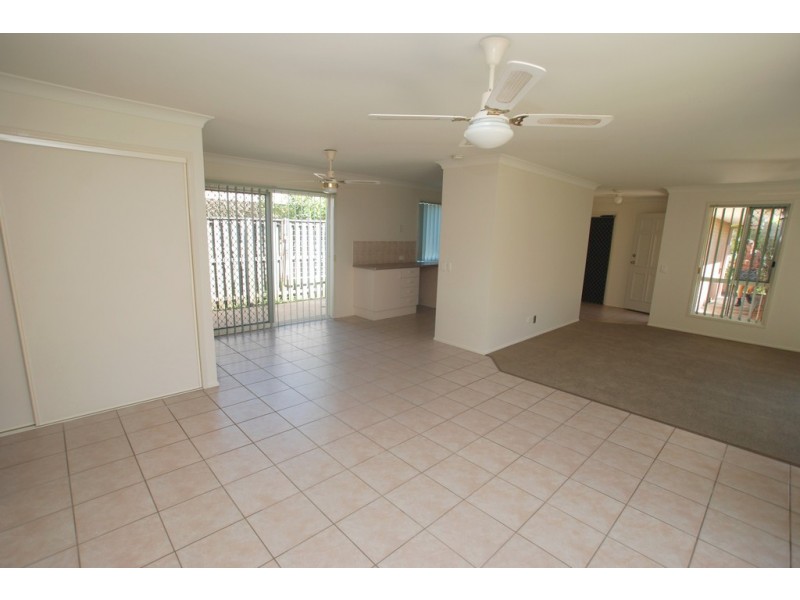 17 Petunia Close, Fitzgibbon QLD 4018