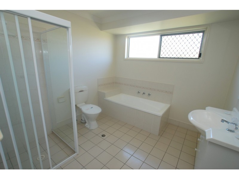 17 Petunia Close, Fitzgibbon QLD 4018