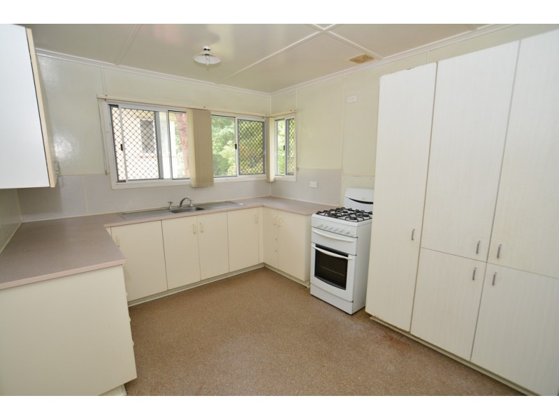 10 Detling Street, Stafford Heights QLD 4053