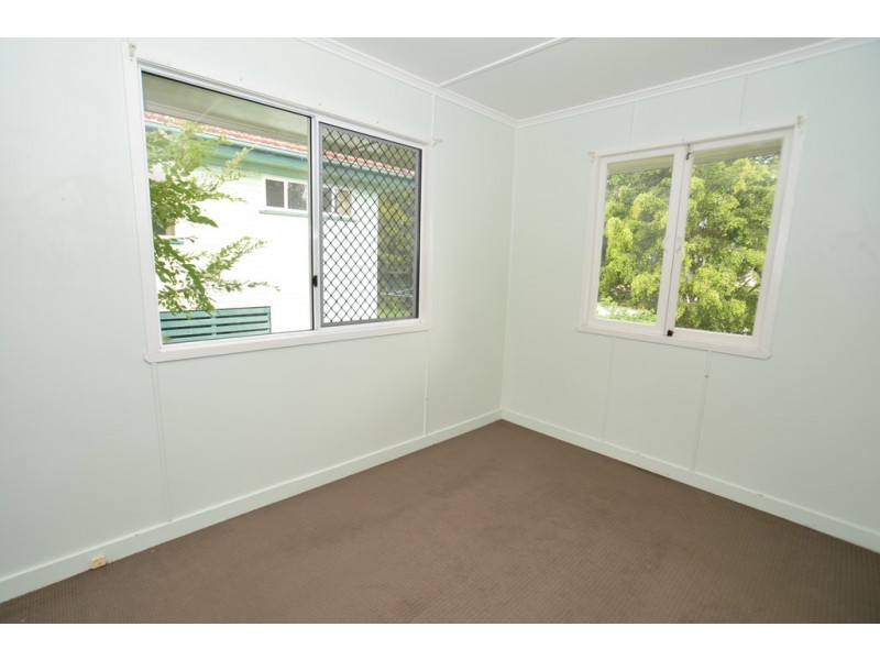 12 Detling Street, Stafford Heights QLD 4053