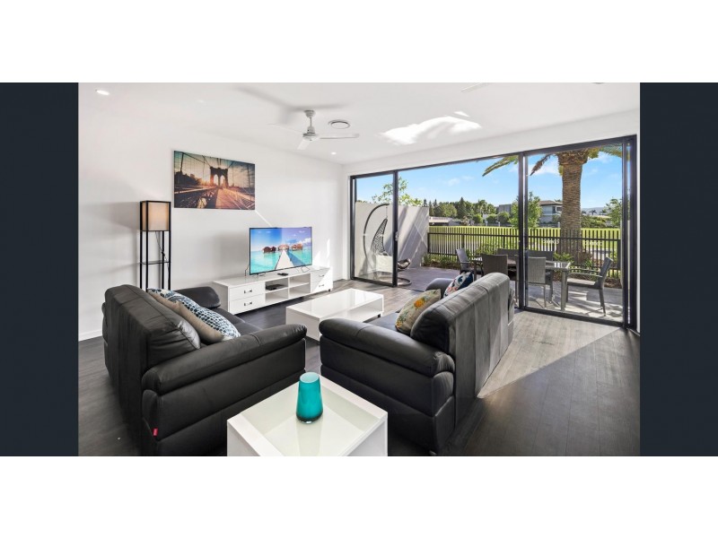 5108 Harbourview Avenue, Hope Island QLD 4212