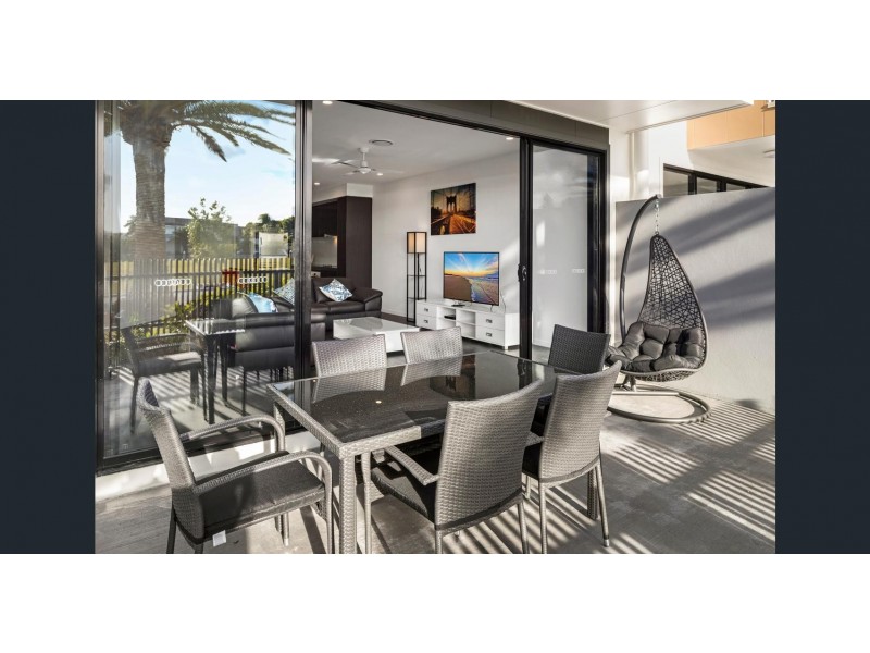 5114 Harbourview Avenue, Hope Island QLD 4212