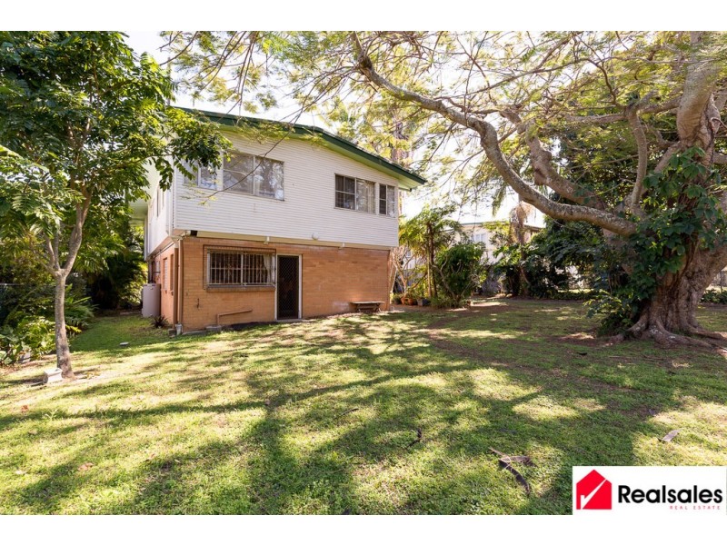 22 Kate Street, Woody Point QLD 4019