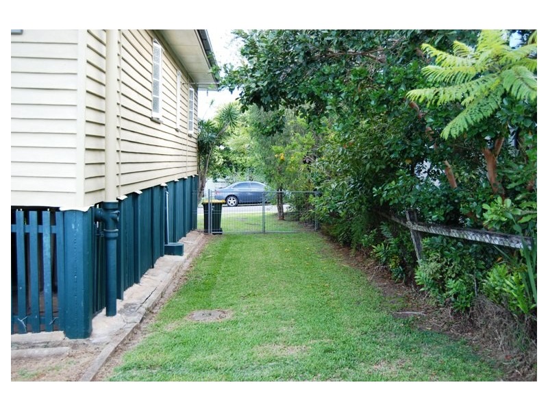 47 Latham Street, Chermside QLD 4032