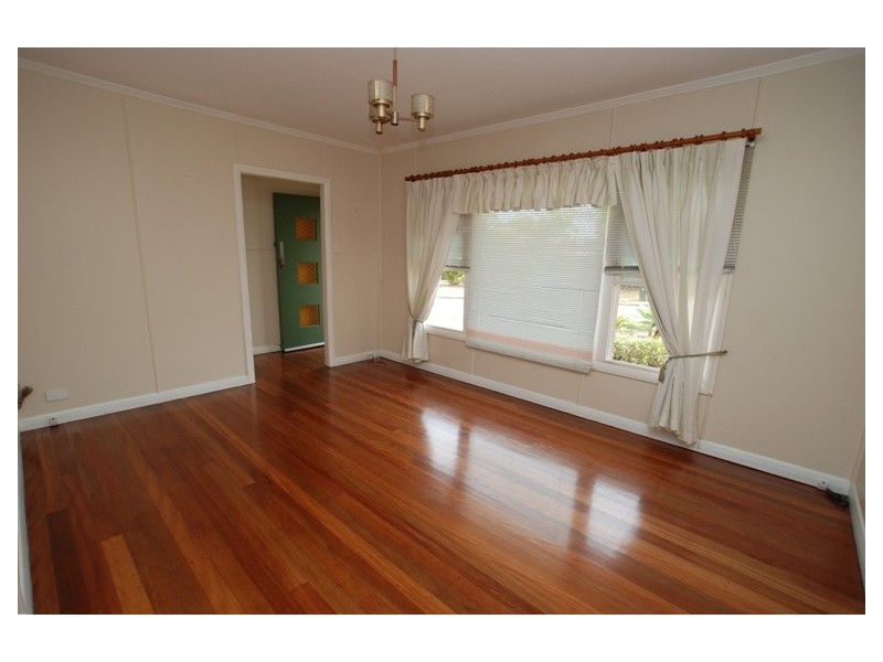 16 Strathdale Street, Aspley QLD 4034