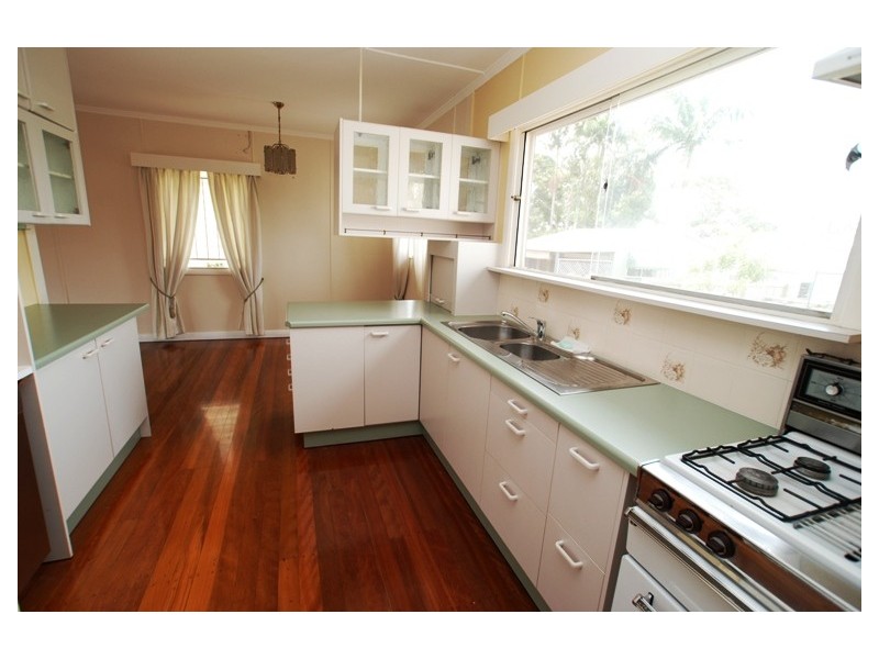 16 Strathdale Street, Aspley QLD 4034