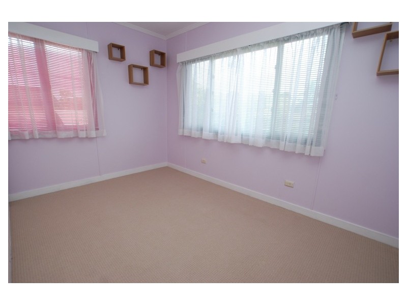 16 Strathdale Street, Aspley QLD 4034