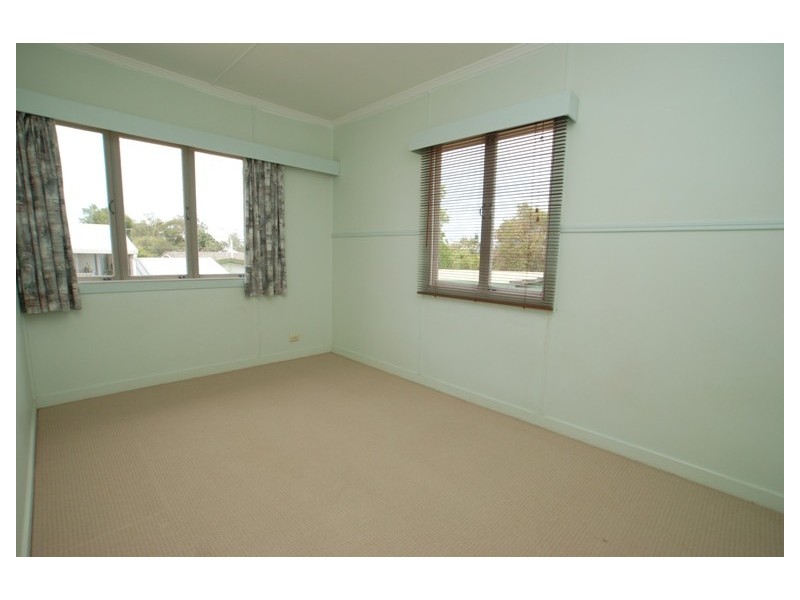 16 Strathdale Street, Aspley QLD 4034